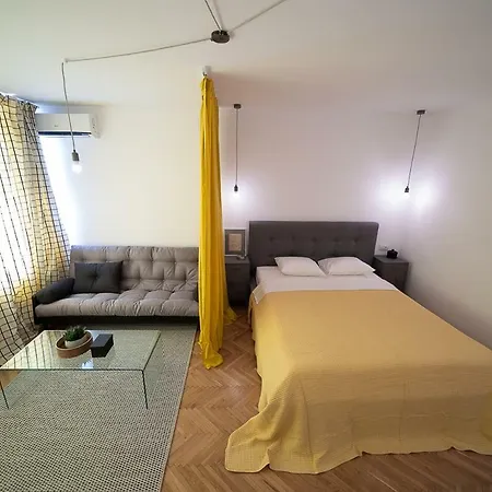 Tower View Apartment *